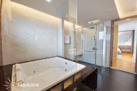 Chalet de 4 dormitorios en Surin Beach, Tailandia № 179534 - foto 10