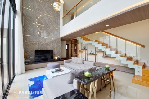 Chalet de 4 dormitorios en Surin Beach, Tailandia № 179534 - foto 6