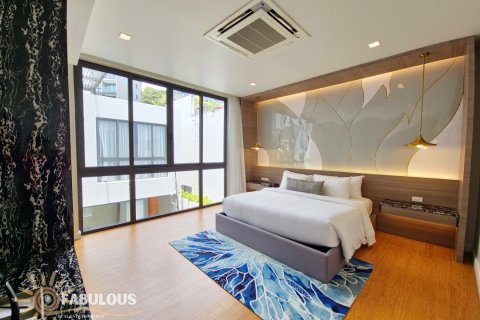 Chalet de 4 dormitorios en Surin Beach, Tailandia № 179534 - foto 5