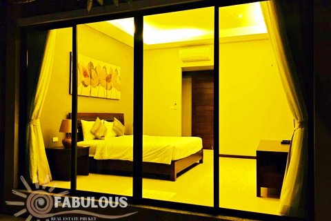 Chalet de 3 dormitorios en Bang Tao, Tailandia № 179537 - foto 10