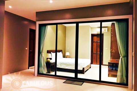Chalet de 3 dormitorios en Bang Tao, Tailandia № 179537 - foto 7