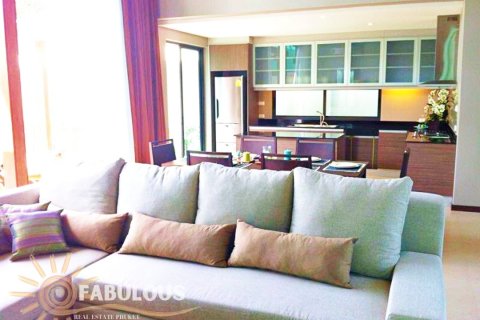 Chalet de 3 dormitorios en Bang Tao, Tailandia № 179537 - foto 5