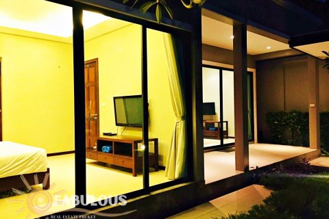 Chalet de 3 dormitorios en Bang Tao, Tailandia № 179537 - foto 6