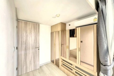 Dúplex de 1 dormitorio en Bangkok, Tailandia № 119227 - foto 8