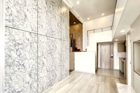 Dúplex de 1 dormitorio en Bangkok, Tailandia № 119227 - foto 9