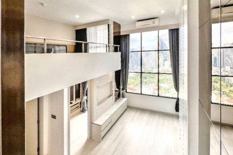 Dúplex de 1 dormitorio en Bangkok, Tailandia № 119227 - foto 2