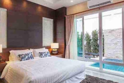 Haus in Pattaya, Thailand 4 Schlafzimmer № 184144 - Foto 3
