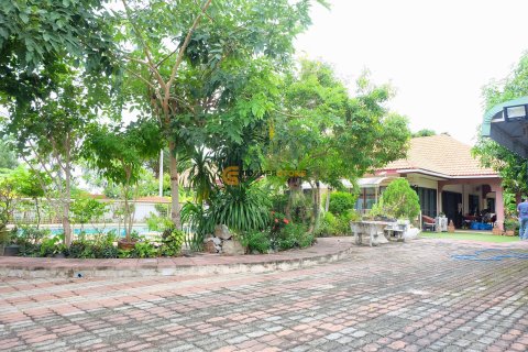 Estudio en Chonburi, Tailandia № 134366 - foto 20