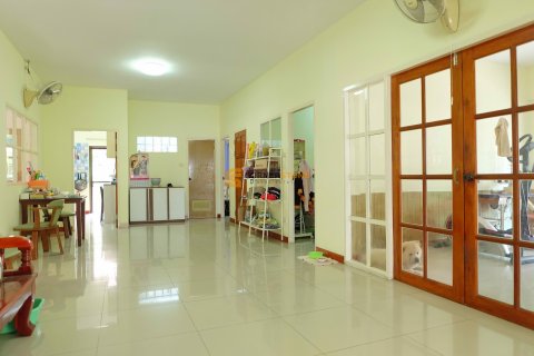 Estudio en Chonburi, Tailandia № 134366 - foto 5