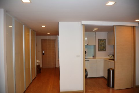Condominio de 3 dormitorios en Bangkok, Tailandia № 66773 - foto 3