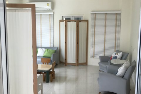 Reihenhaus in Bangkok, Thailand 3 Schlafzimmer № 66770 - Foto 11