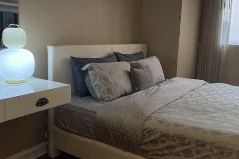 Condominio de 3 dormitorios en Watthana, Bangkok, Tailandia № 133856 - foto 8