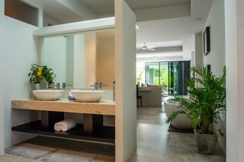 Chalet de 4 dormitorios en Phuket, Tailandia № 134018 - foto 19