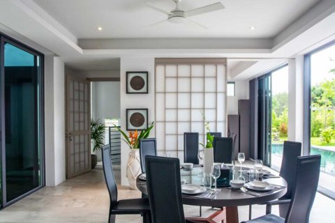 Chalet de 4 dormitorios en Phuket, Tailandia № 134018 - foto 12