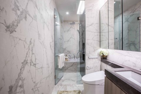 Condominio de 3 dormitorios en Bangkok, Tailandia № 166951 - foto 29