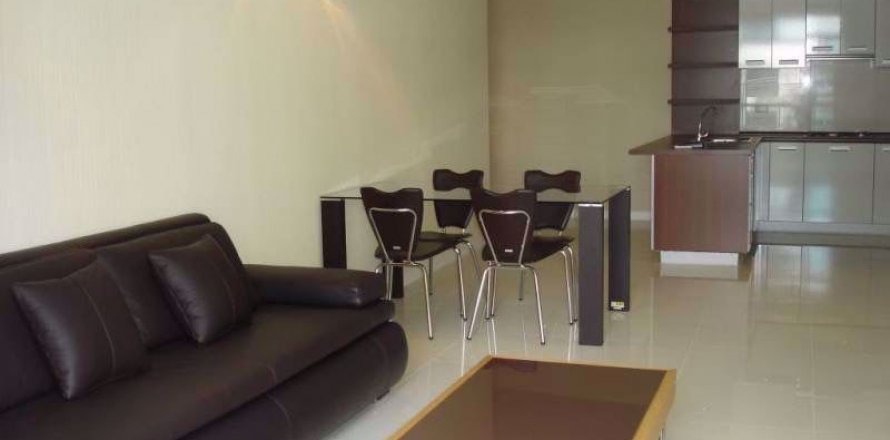 Condominio de 2 dormitorios en Watthana, Bangkok, Tailandia № 59136