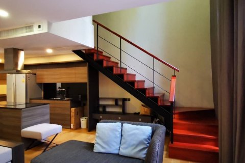 Duplex in Pathum Wan, Bangkok, Thailand 3 bedrooms № 145338 - photo 2