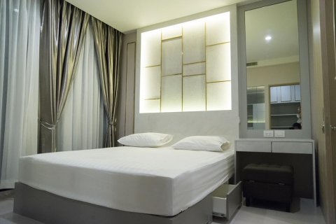 Eigentumswohnung in Bangkok, Thailand, 1 Schlafzimmer  № 143837
