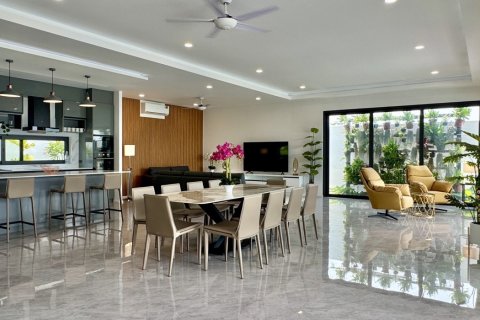 Casa de 3 dormitorios en Pattaya, Tailandia № 155685 - foto 20