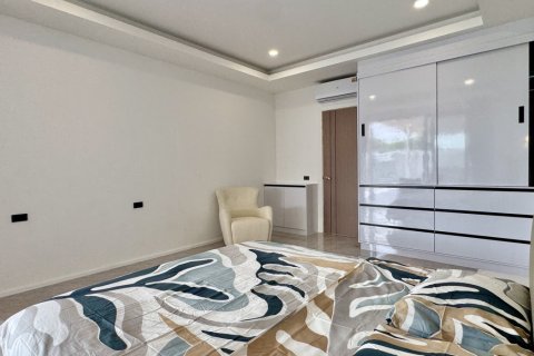 Casa de 3 dormitorios en Pattaya, Tailandia № 155685 - foto 9