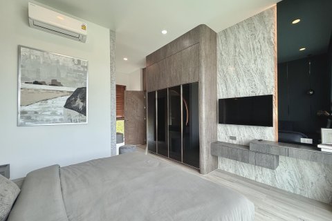 Chalet de 4 dormitorios en Pattaya, Tailandia № 155680 - foto 19