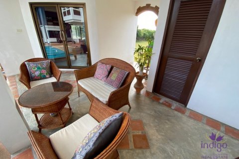 Casa de 6 dormitorios en San Sai, Tailandia № 57942 - foto 12