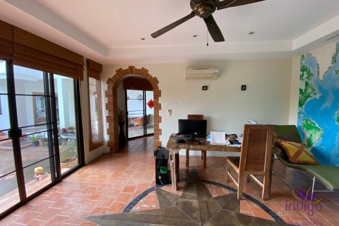 Casa de 6 dormitorios en San Sai, Tailandia № 57942 - foto 13