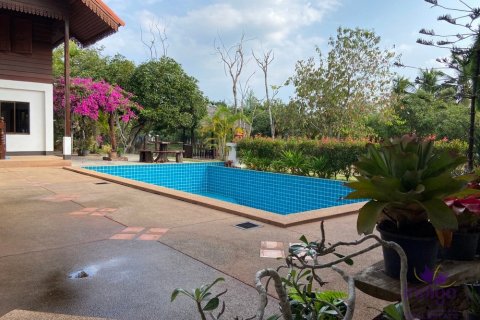 Casa de 6 dormitorios en San Sai, Tailandia № 57942 - foto 5