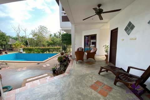 Casa de 6 dormitorios en San Sai, Tailandia № 57942 - foto 6