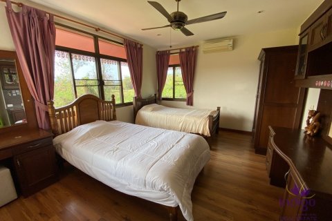 Casa de 6 dormitorios en San Sai, Tailandia № 57942 - foto 24