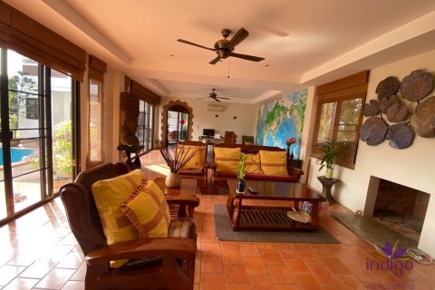 Casa de 6 dormitorios en San Sai, Tailandia № 57942 - foto 7