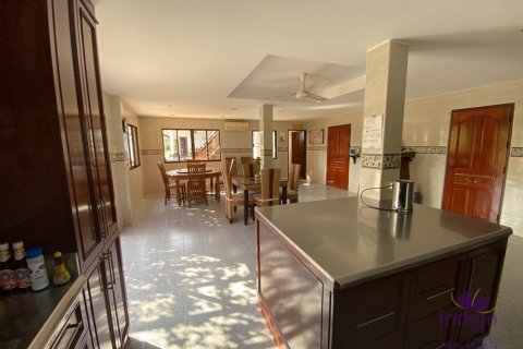 Casa de 6 dormitorios en San Sai, Tailandia № 57942 - foto 17