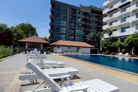 Condominio de 2 dormitorios en Jomtien Beach, Pattaya, Tailandia № 134419 - foto 2