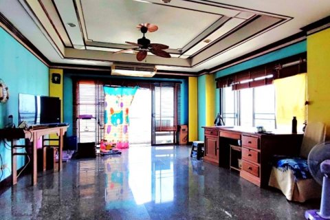 Condominio de 2 dormitorios en Jomtien Beach, Pattaya, Tailandia № 134419 - foto 18