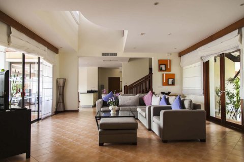 Haus in Bang Tao, Thailand 4 Schlafzimmer № 233368 - Foto 10