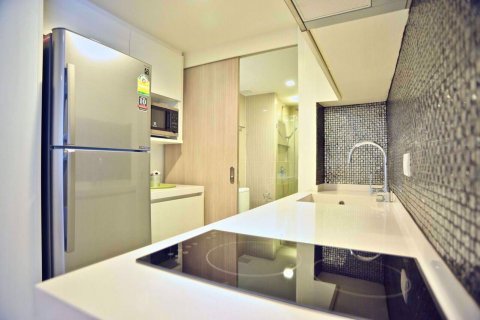 Condominio de 1 dormitorio en Watthana, Bangkok, Tailandia № 113650 - foto 6