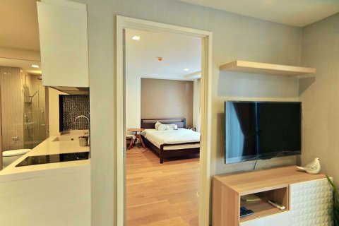 Condominio de 1 dormitorio en Watthana, Bangkok, Tailandia № 113650 - foto 3