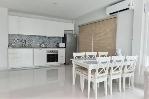 Casa de 4 dormitorios en Bang Tao, Tailandia № 134317 - foto 5