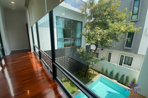 Casa de 3 dormitorios en Chiang Mai, Tailandia № 71879 - foto 3