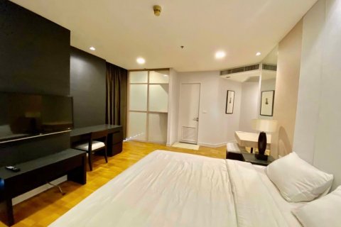 Condominio de 2 dormitorios en Sathon, Bangkok, Tailandia № 71873 - foto 14