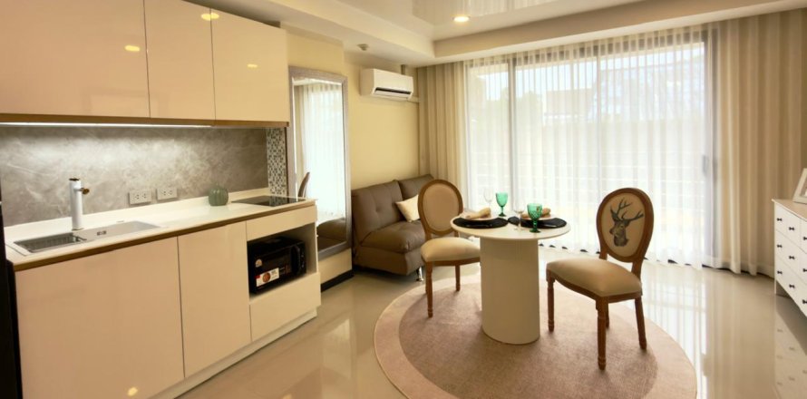 Apartamento de 2 habitaciones en Pattaya, Tailandia № 199880