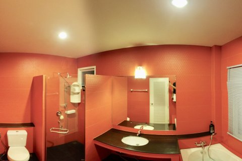 Casa de 4 dormitorios en San Kamphaeng, Tailandia № 138779 - foto 13