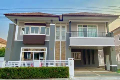 Haus in San Kamphaeng, Thailand 4 Schlafzimmer № 138779
