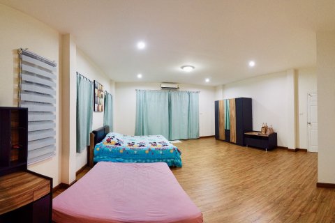 Casa de 4 dormitorios en San Kamphaeng, Tailandia № 138779 - foto 14