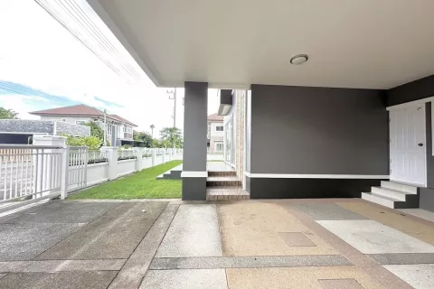 Casa de 4 dormitorios en San Kamphaeng, Tailandia № 138779 - foto 4