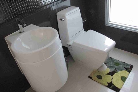 Condominio de 2 dormitorios en Bangkok, Tailandia № 183509 - foto 11