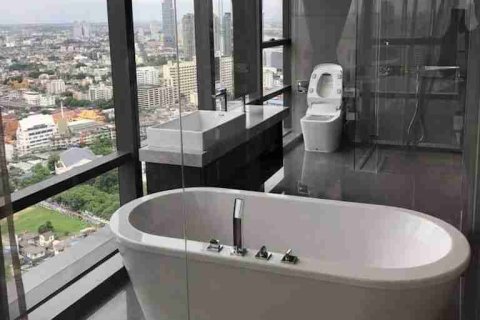 Condominio de 2 dormitorios en Thonburi, Bangkok, Tailandia № 183510 - foto 11