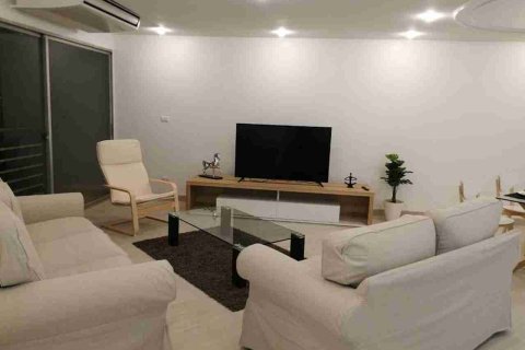 Condominio de 2 dormitorios en Thonburi, Bangkok, Tailandia № 183513 - foto 5