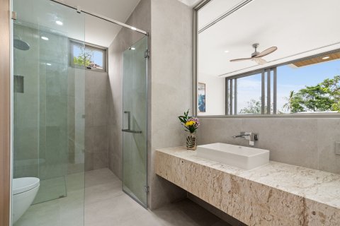 Chalet de 4 dormitorios en Ko Samui, Tailandia № 140292 - foto 18