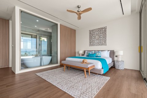 Chalet de 4 dormitorios en Ko Samui, Tailandia № 140292 - foto 13